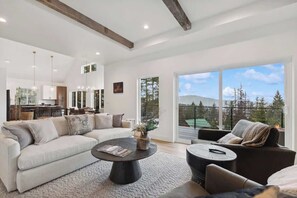 TV connectée, cheminée