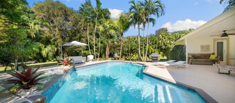 WELCOME TO YOUR PRIVATE OASIS, FULLY GATED ABD PRIVATE PROPERTY, HEATED POOL.