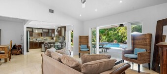 WELCOME TO YOUR PRIVATE OASIS, FULLY GATED ABD PRIVATE PROPERTY, HEATED POOL.