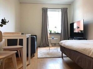 1 sovrum, strykjärn/strykbräda, wi-fi och sängkläder