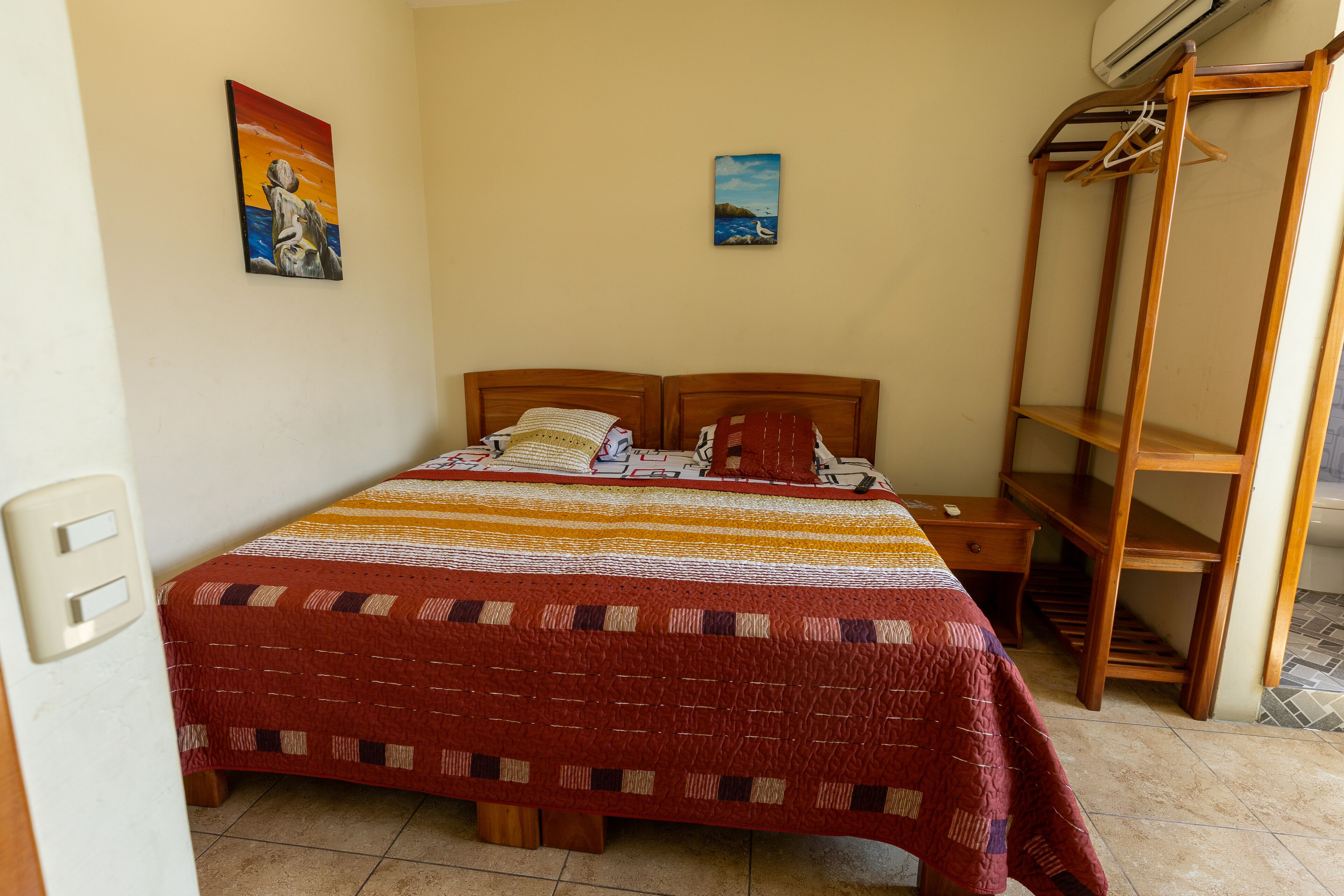 1 habitación, wifi y ropa de cama 