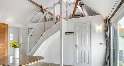 2 bedroom accommodation in Aldeby, near Beccles