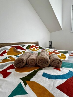2 chambres, fer et planche Ă repasser, Wi-Fi, draps fournis