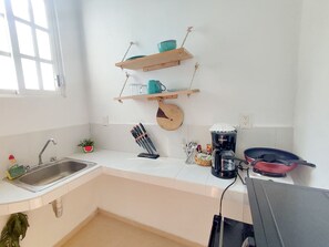 Family Quadruple Room | Private kitchen | Cookware/dishes/utensils - Casa Blue (Isla Holbox)