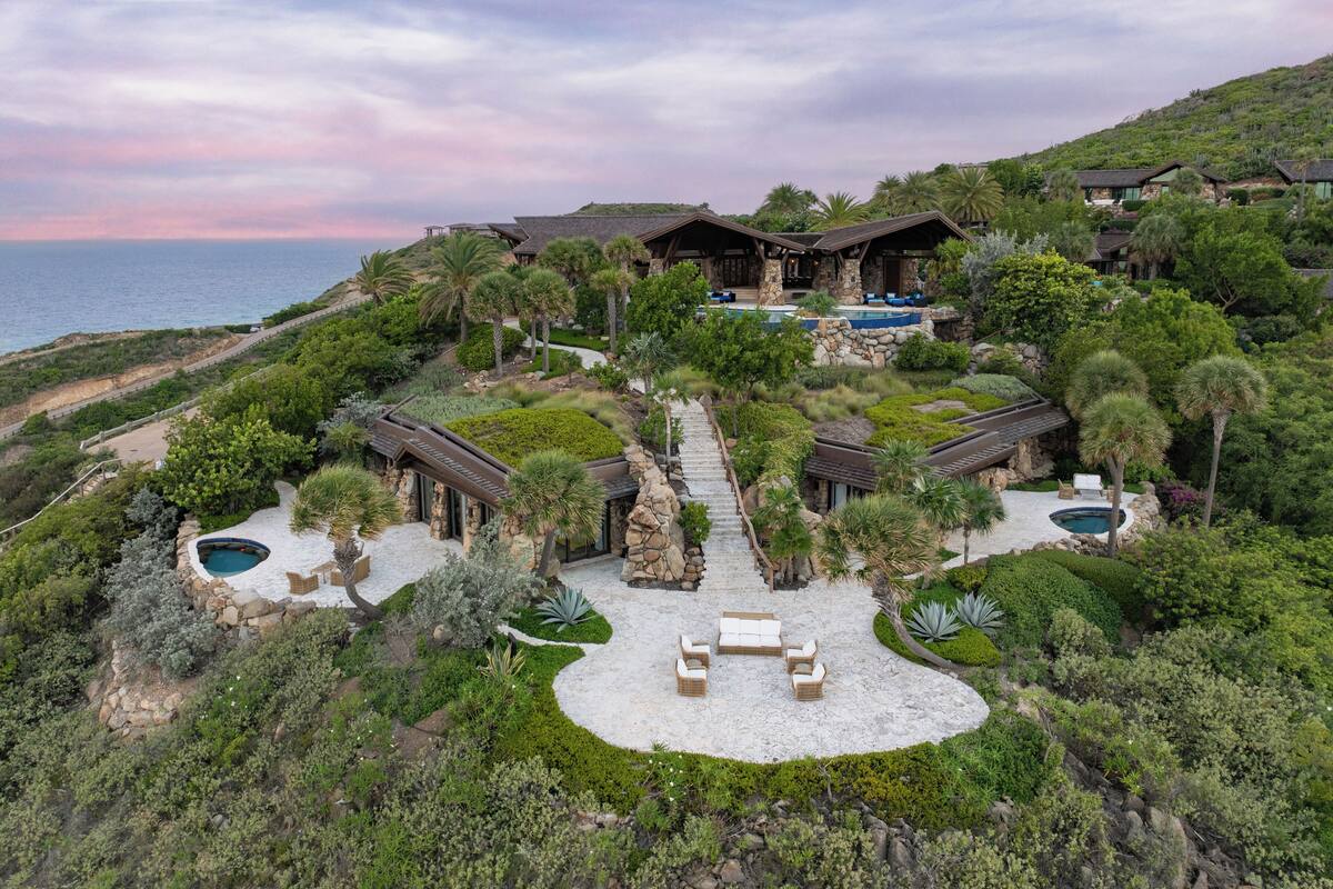 Literie de qualité supérieure, coffres-forts dans les chambres