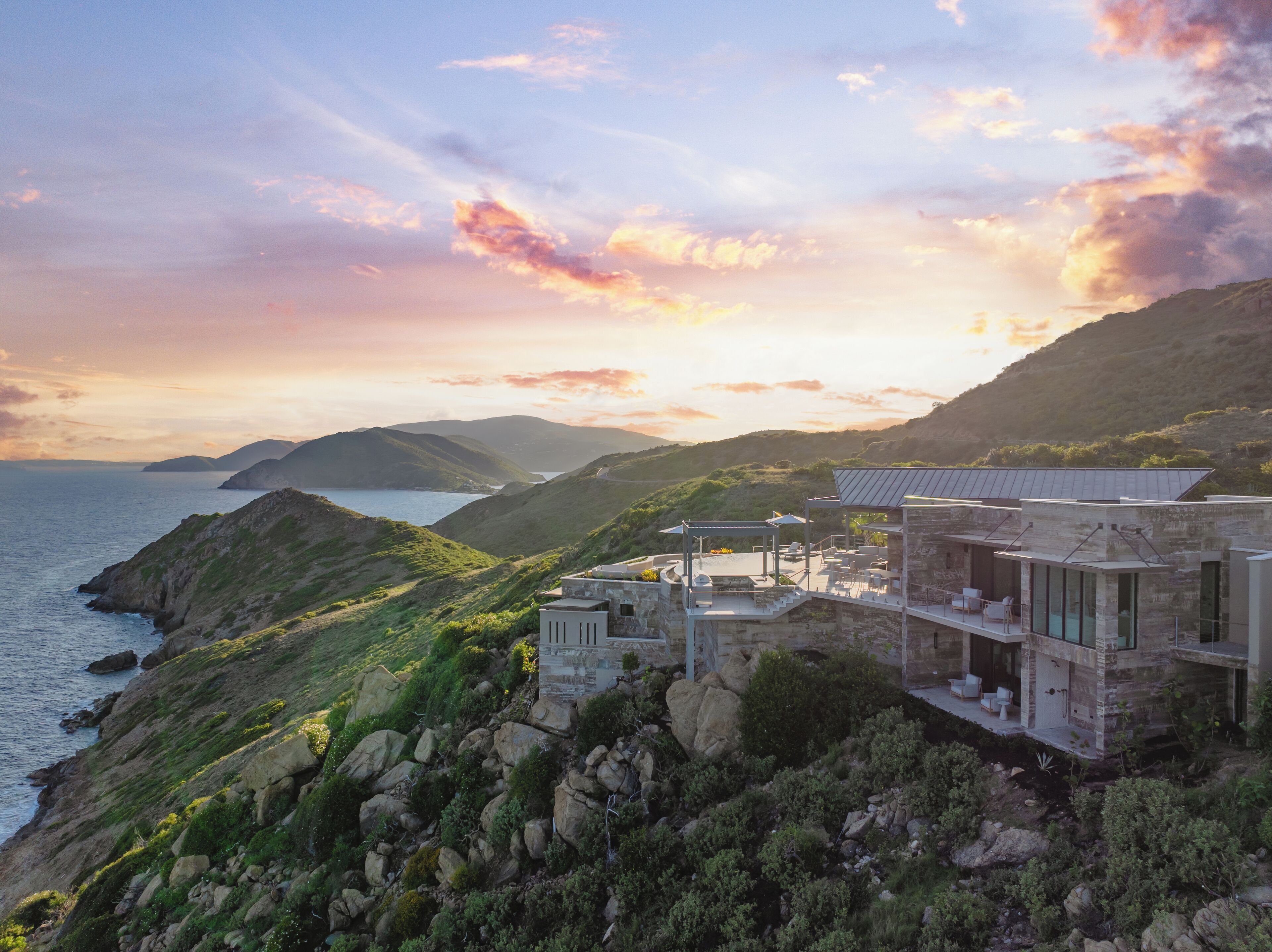 Room (Quintessa) | Premium bedding, in-room safe, blackout drapes, iron/ironing board