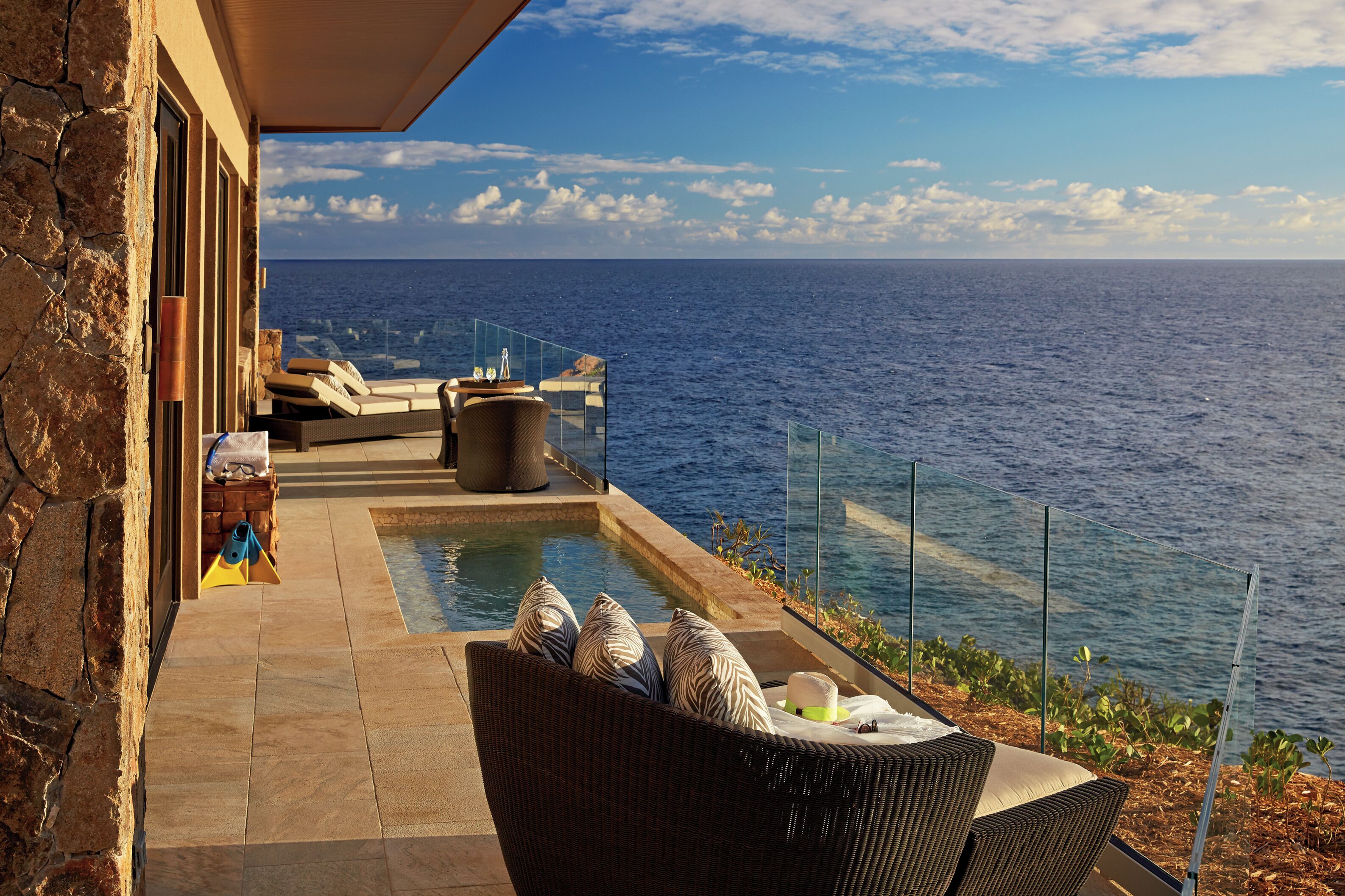 Suite (Cliff) | Premium bedding, in-room safe, blackout drapes, iron/ironing board