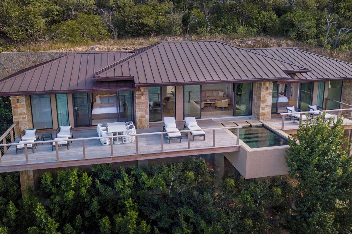 Literie de qualité supérieure, coffres-forts dans les chambres