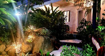 Modern garden apartment close to airport and sea