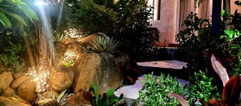 Modern garden apartment close to airport and sea