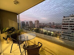 Apartamento | Restaurante al aire libre