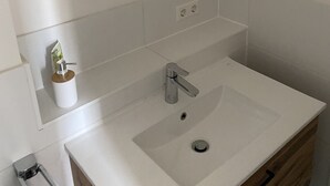 Uklassifisert bilde, 5 av 6, knapp