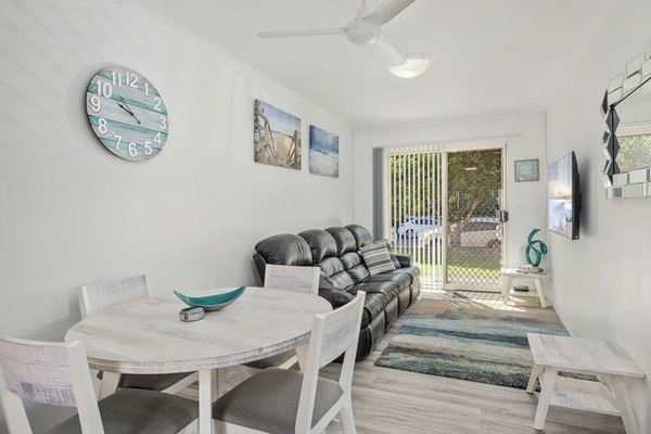 Open Plan Living, Dining, Kitchen.