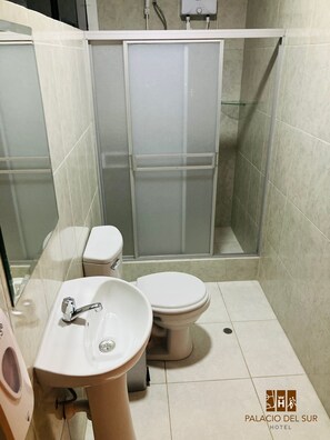 Free toiletries, towels, soap, shampoo - Palacio del Sur (Lurín)