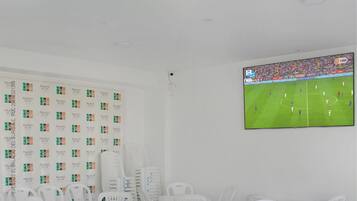 Smart TV de 42 pulgadas con canales por cable