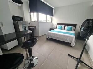 Suite | In-room safe, individually decorated, individually furnished, desk - 402 Moderno Aparta-Suite en Versalles Tipo Loft - Cali Tower Suites & Lofts (Cali)