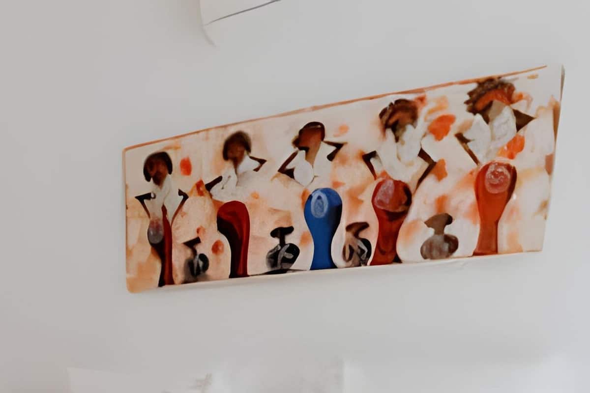 Individuelt dekorert, blendingsgardiner, lydisolert og strykejern/-brett