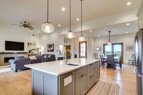 Large Group Getaway in Georgetown w/ Private Pool!