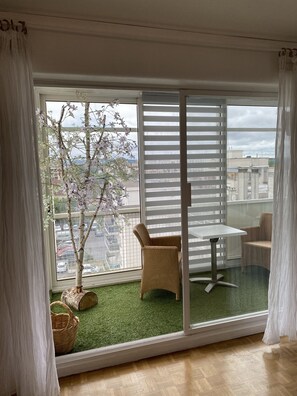Interior - Appartement/terrasse/vue/parkings (Reims)