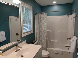 Toallas, jabón, papel de baño