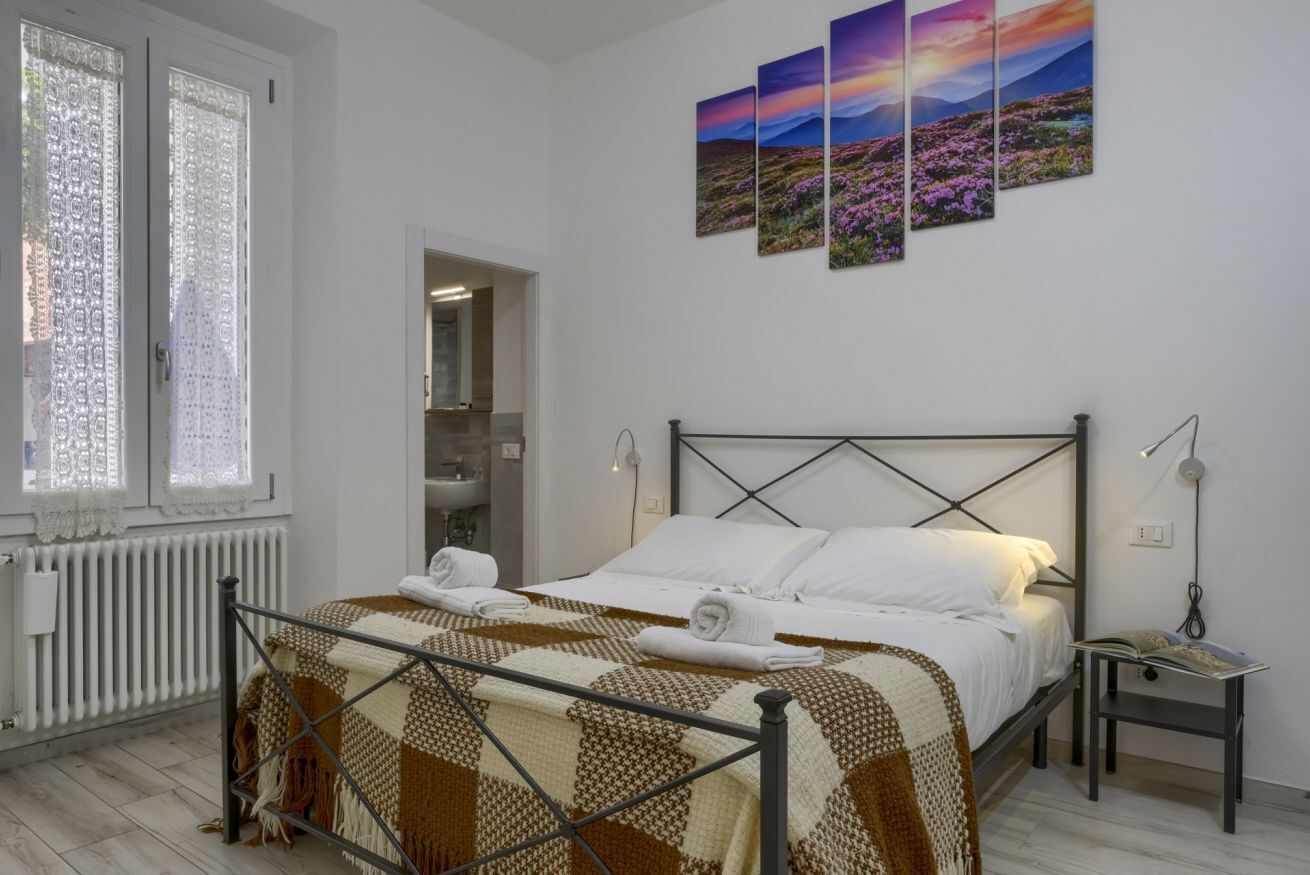 1 bedroom, iron/ironing board, travel crib, WiFi