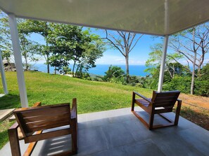 Terrace/patio - 2bdr Condo 6 |RANA | Amazing sea view | Shared Infinity Pool (Uvita)