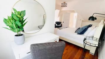 3 quartos, ferros/tábuas de passar roupa, Wi-Fi, roupa de cama