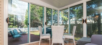 Pet Friendly - Sea Side Serenity - 4BR - Single Family Bliss