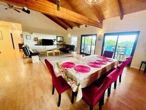 Interior - ★★ Beautiful 5-star ★ Ocean View near beaches, quiet, private pool/spa/AC ★★ (Kailua-Kona)