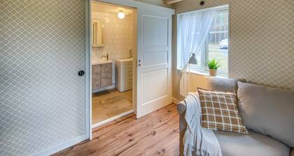 Awesome home in Habo with WiFi