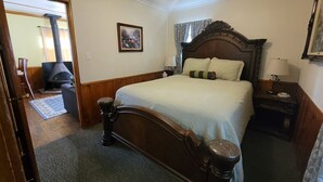 Unclassified image, 2 of 17, button - Hillcrest Suites & Cabins (Big Bear Lake)