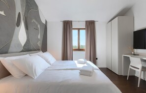 3 bedrooms, free WiFi, bed sheets