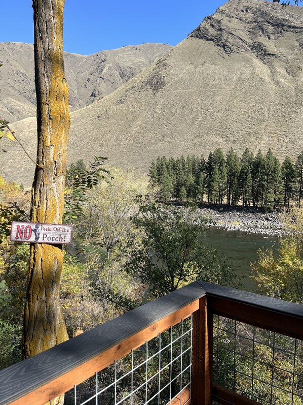 Property grounds - RIGGINS RITZ (Riggins)