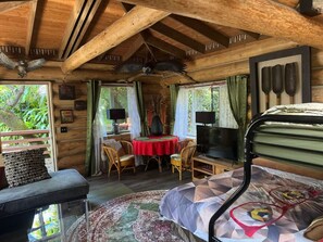 1 slaapkamer, een bureau, wifi, beddengoed