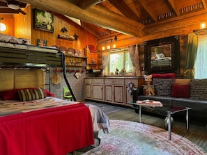 1 slaapkamer, een bureau, wifi, beddengoed