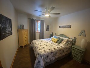 5 soverom, skrivebord, reiseseng for barn og wi-fi (inkludert)