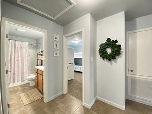 Eco-friendly toiletries, hair dryer, towels - Family Friendly Home with Private Pool (Port Aransas)