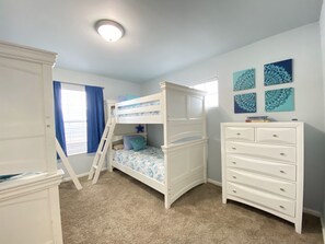 3 bedrooms, desk, iron/ironing board, free WiFi