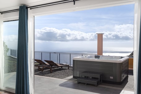 Terrazza/patio. With jacuzzi, sea view - Casa da Quinta Grande