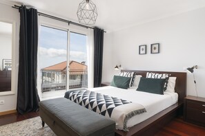 3 soverom, strykejern/-brett, wi-fi og sengetøy