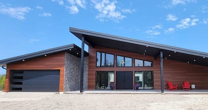 Luxury Tobermory Retreat | Courtyard Hot Tub, Dock & Lake Views | Sleeps 12