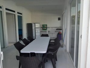 Dining - Bungalows Familiares capacidad 8-10 y 12 personas (Monterrico)