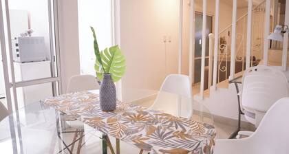 Casa Renovada a Nueva, Ubicación Estratégica, a Metros del Parque y del Centro
