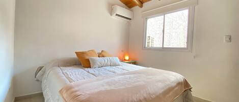 2 Schlafzimmer, Schreibtisch, Bügeleisen/Bügelbrett, kostenloses WLAN