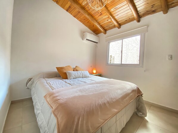 2 chambres, bureau, fer et planche à repasser, Wi-Fi gratuit