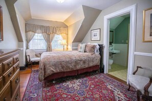 1 bedroom, WiFi - Four Seasons Suite w/ Breakfast (Mount Joy)