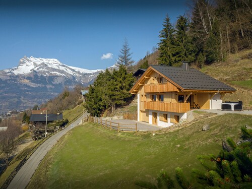 Chalet Chantalhys - séjour Mont Blanc avec spa pour 10 - OVO Network