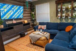 Smart-TV, Bücher, Computerbildschirme