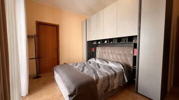 2 Schlafzimmer, Bügeleisen/Bügelbrett, WLAN, Bettwäsche