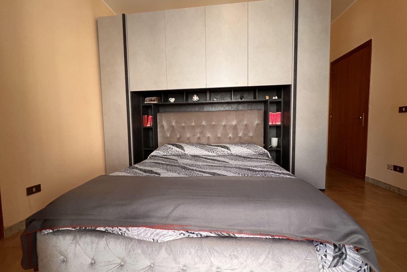2 dormitorios, tabla de planchar con plancha, wifi y ropa de cama